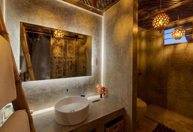 Номер Стандарт Вид на Бассейн, D Canal House