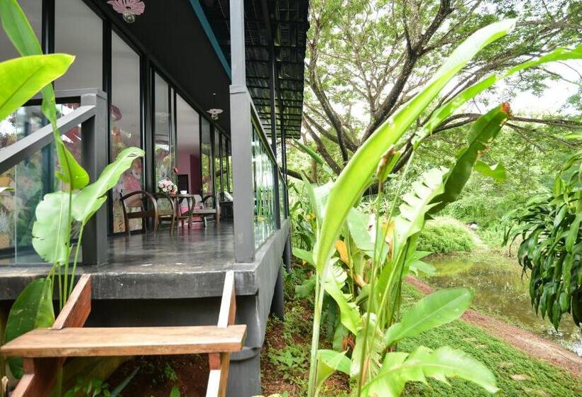 جناح سرير كينج, Bedvilla Chiangrai