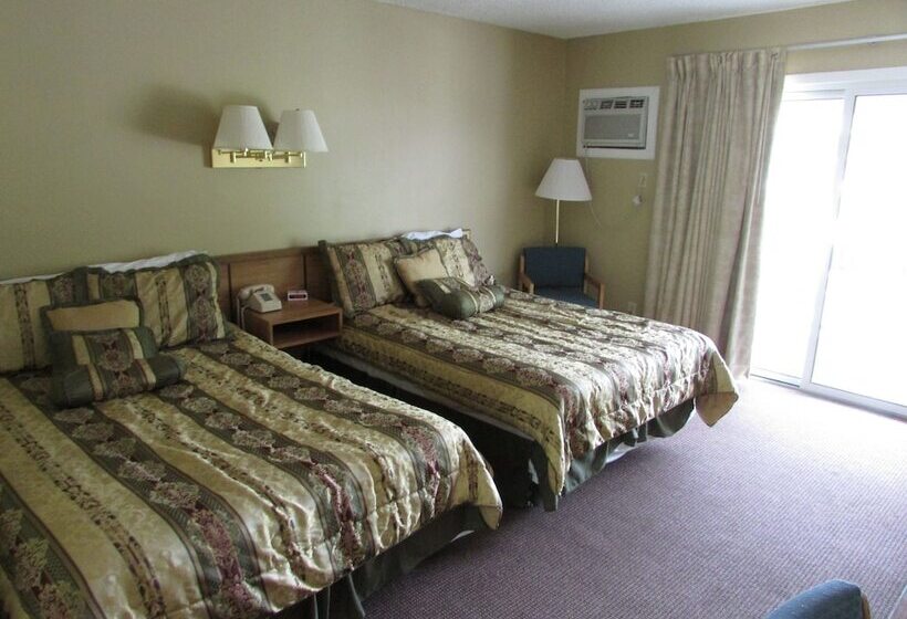 Номер Стандарт 2 Двуспальные Кровати, The Lake George Inn