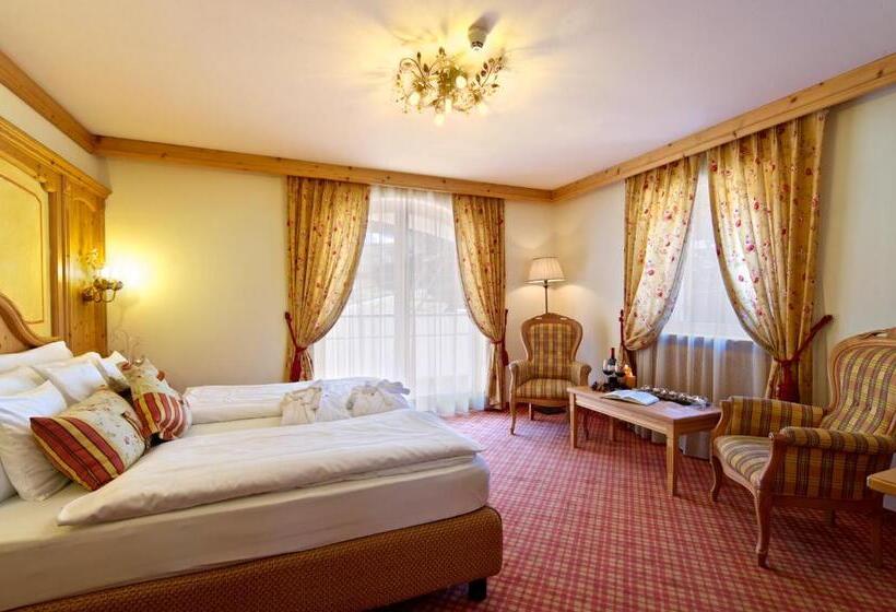 Номер Superior с Балконом, Albion Mountain Spa Resort Dolomites