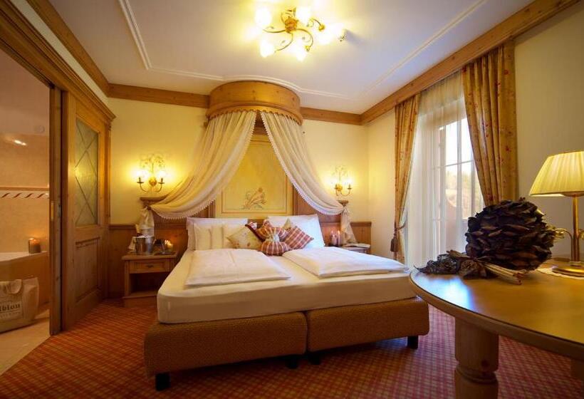 Люкс с Балконом, Albion Mountain Spa Resort Dolomites