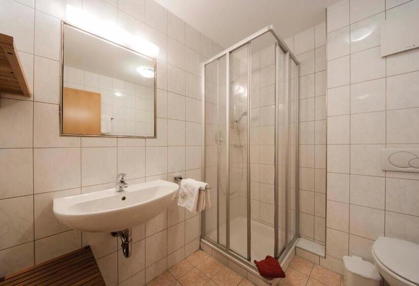 Семейный Номер, Haus Renate