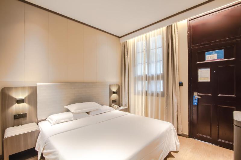 Номер Стандарт, Hanting  Hangzhou West Lake Renhe Road