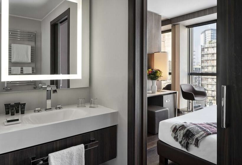 اتاق استاندارد, Hyatt Centric Milan Centrale