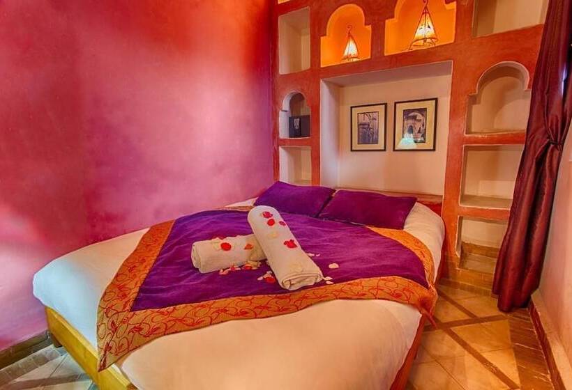Standart Oda, Riad Kenzo