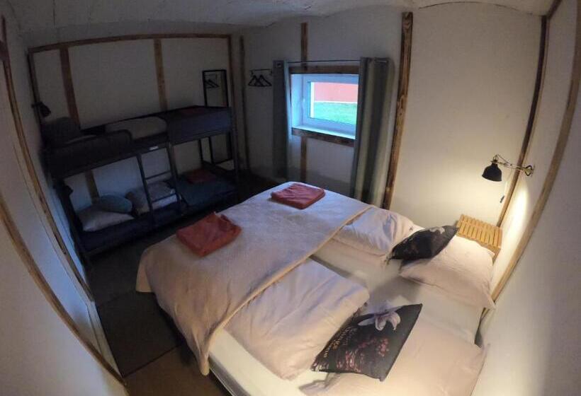 Семейный Номер Совместный Санузел, Billund Bnb
