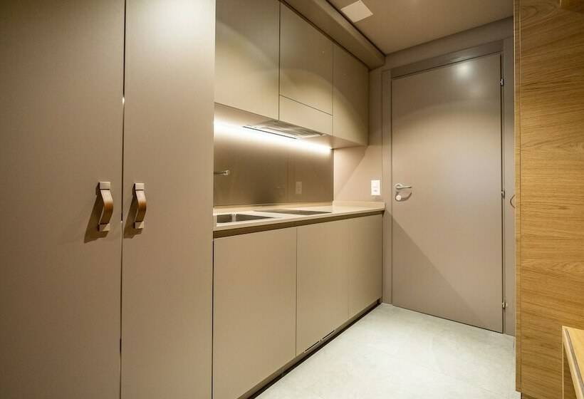 Superior Interior Room, Los Lorentes Residences