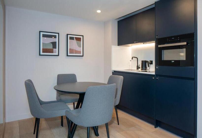 Студия Классика, Aparthotel Birmingham