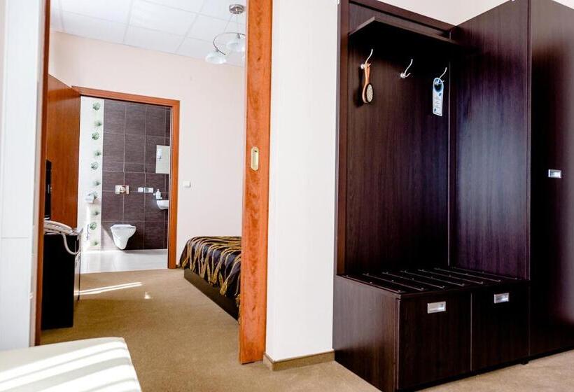 Студия Стандарт, Stal