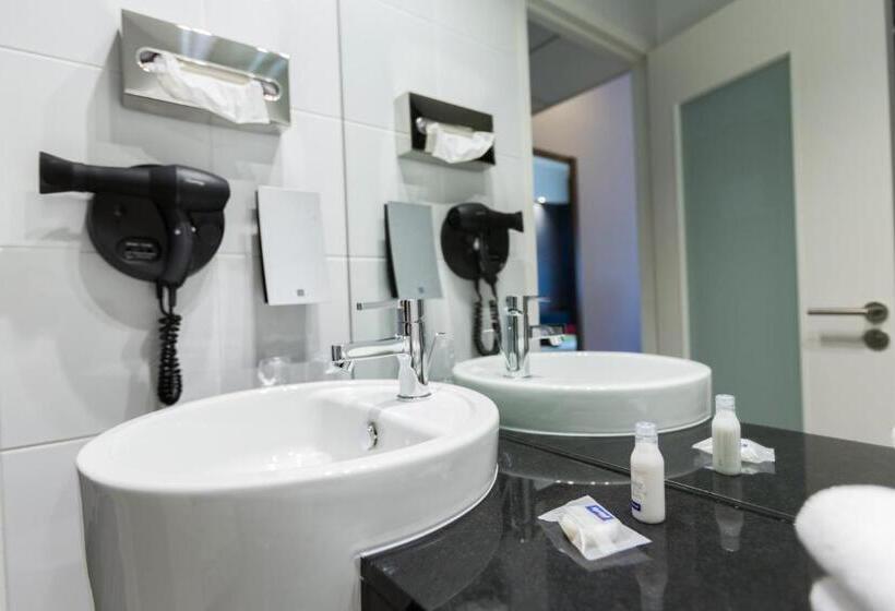 スタンダードルーム, Holiday Inn Express   Marseille Airport, An Ihg