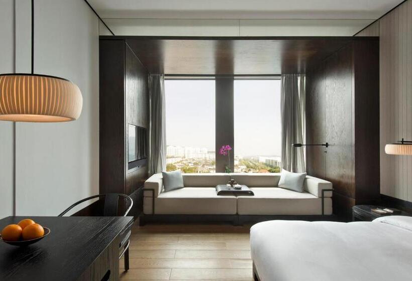 Номер Клуб Кровать Кинг, Hyatt Regency Wuhan Optics Valley