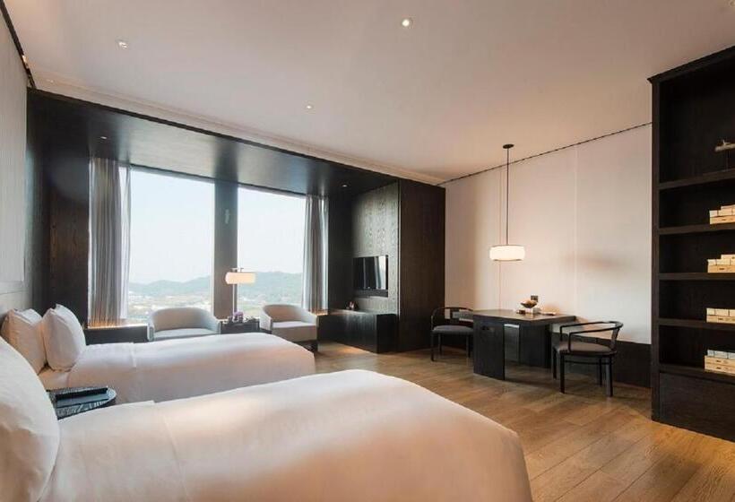 Номер Стандарт, Hyatt Regency Wuhan Optics Valley