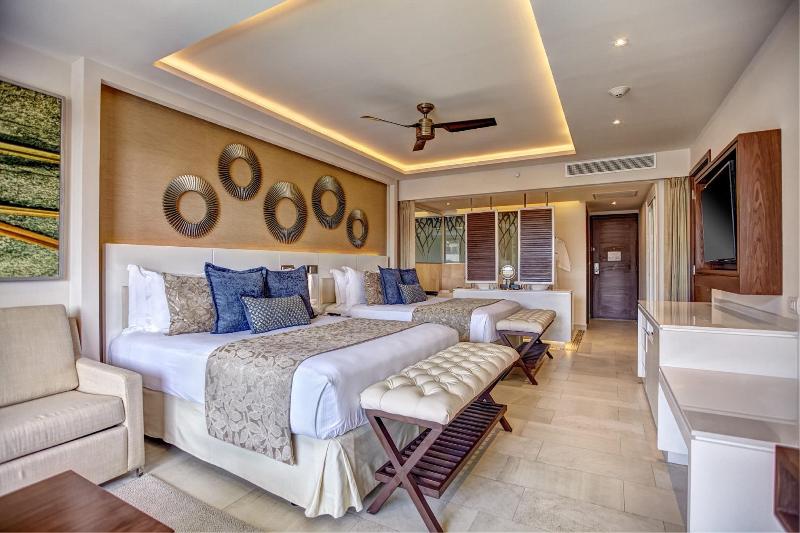 جناح جونيور كلوب, Royalton Riviera Cancun, An Autograph Collection - All Inclusive Resort & Casino