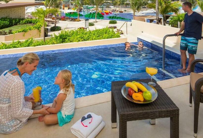 جناح جونيور كلوب, Royalton Riviera Cancun, An Autograph Collection - All Inclusive Resort & Casino