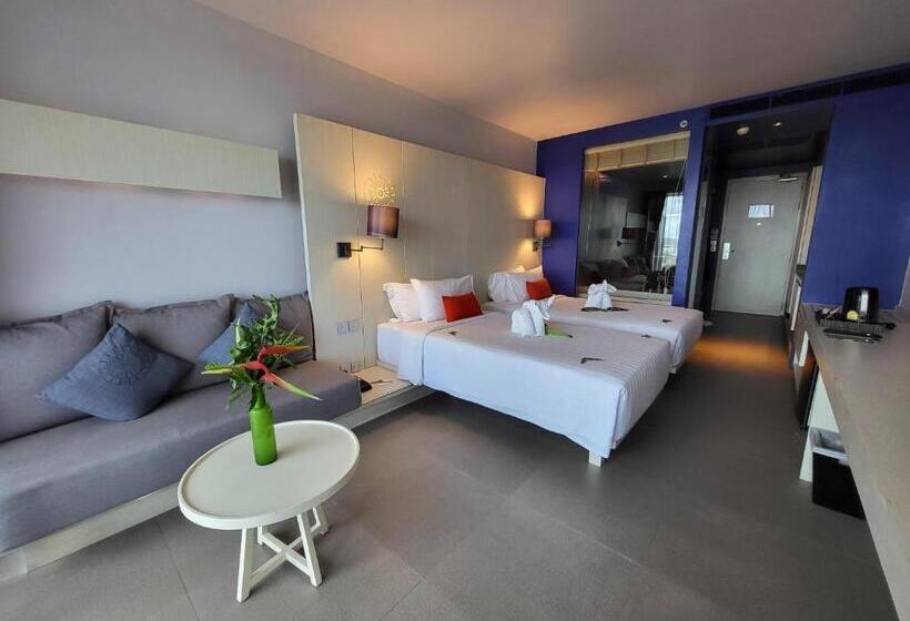 اتاق سوپریور با چشم‌انداز دریا, The Yama Hotel Phuket