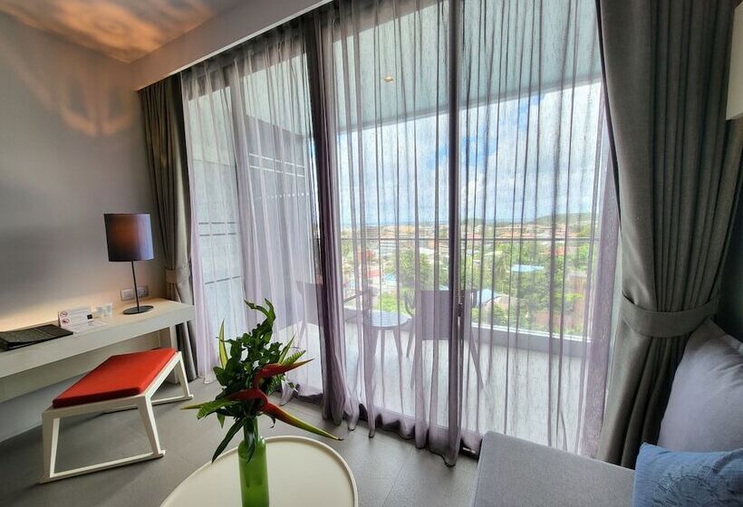 اتاق سوپریور با چشم‌انداز دریا, The Yama Hotel Phuket