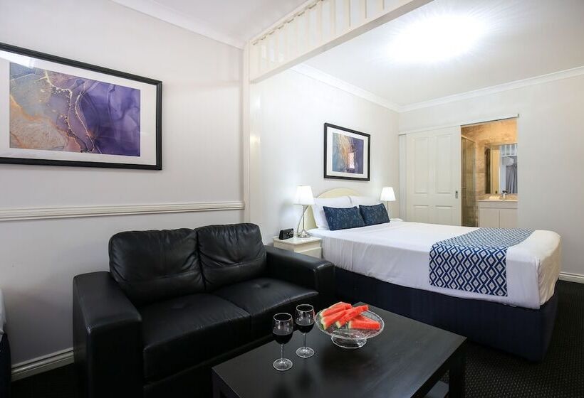 스탠다드 스튜디오, Toowong Central Motel Apartments