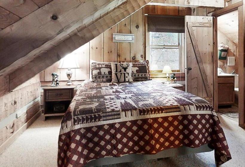 标准工作室, Misty View Cabin