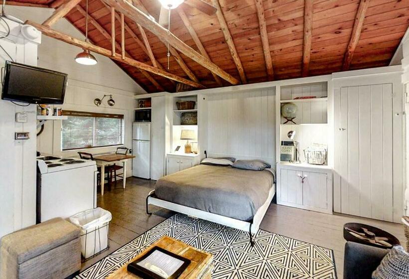 استودیوی استاندارد, Sprucewold Beach House