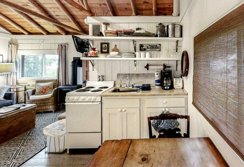 استودیوی استاندارد, Sprucewold Beach House