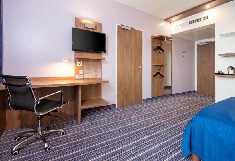 اتاق استاندارد, Holiday Inn Express Friedrichshafen, An Ihg
