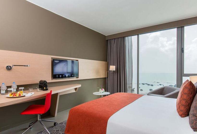اتاق کلاس بیزنس, Noom Hotel Conakry