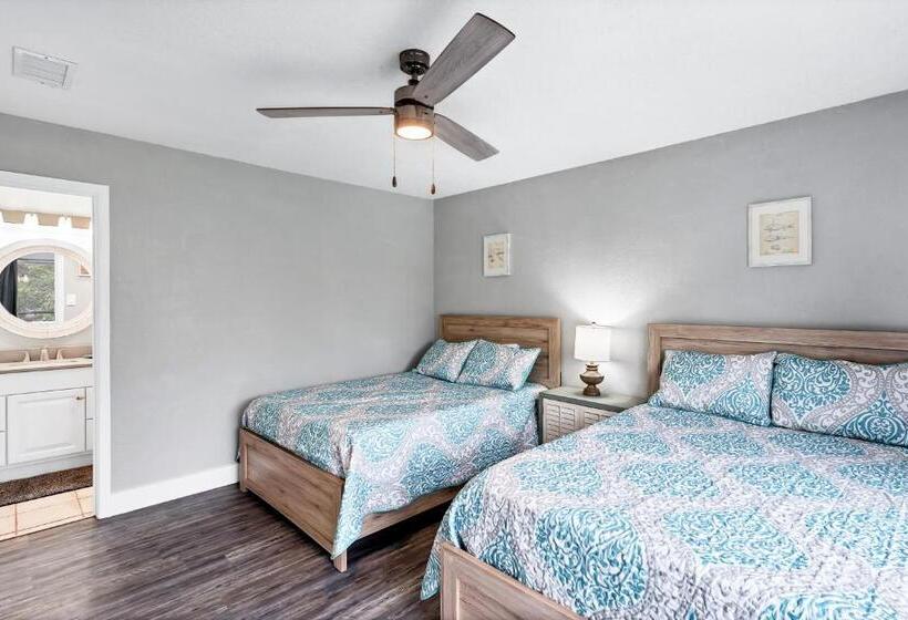 Апартаменты 2 Спальни, Fulton Beach Condos