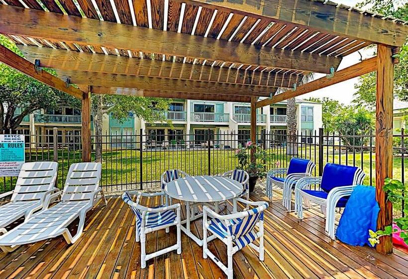 Апартаменты 3 Спальни, Fulton Beach Condos