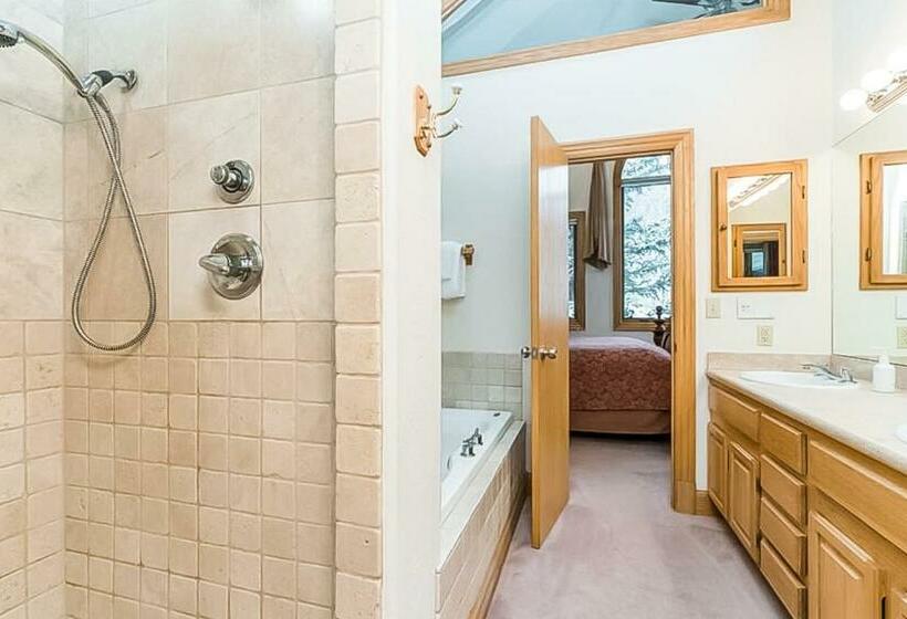 Апартаменты 3 Спальни, Cimarron Mountain Retreat