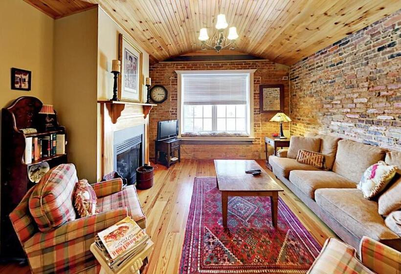 Апартаменты 2 Спальни, North Star Manor