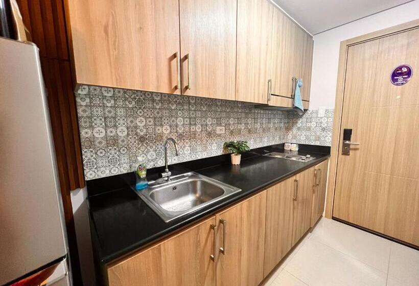 Quarto Estandar, Shore1 Residences Yam Staycation