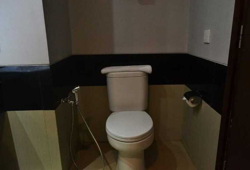غرفة ديلوكس, Grand Cakra Hotel Malang