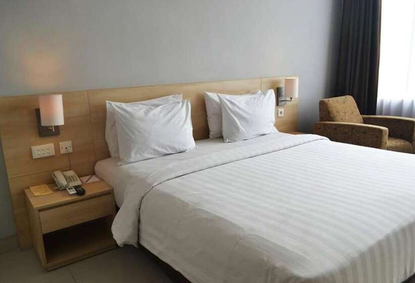 غرفة ديلوكس, Grand Cakra Hotel Malang