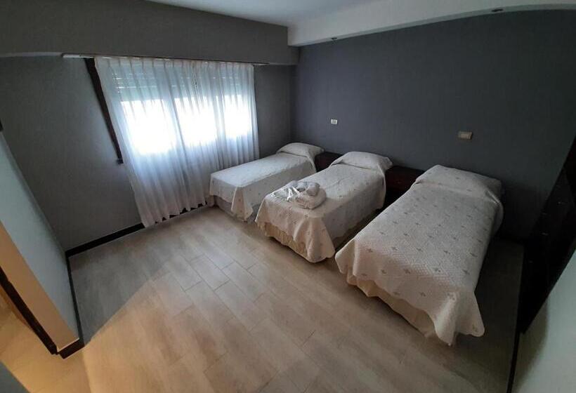 스탠다드 트리플 룸, Castellon