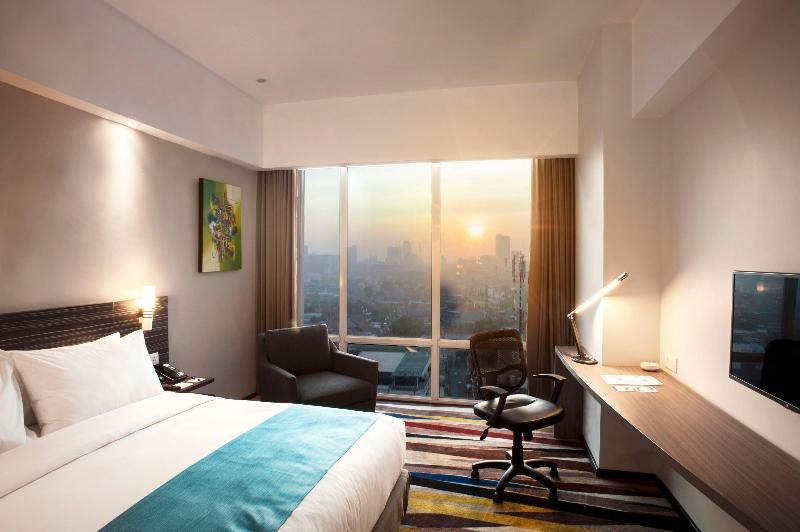 带城市景观的标准间, Holiday Inn Express Surabaya Centerpoint, An Ihg