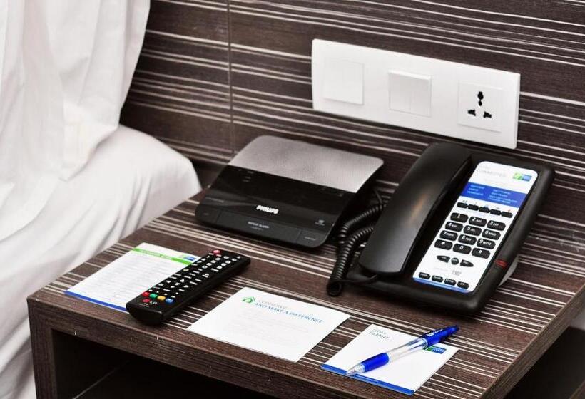 琮城市景观的豪华间, Holiday Inn Express Surabaya Centerpoint, An Ihg