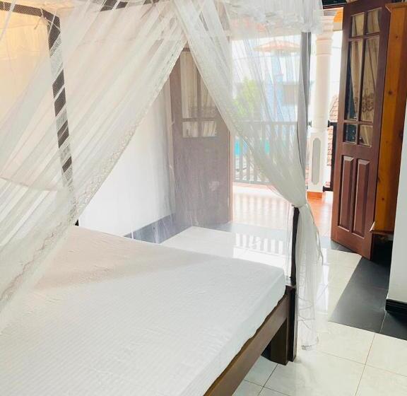 Номер Стандарт с Балконом, White Villa