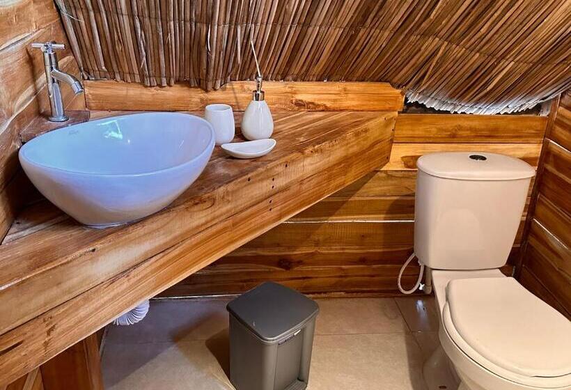 Номер Deluxe Вид на Море Боковой, Baru Hostel Club