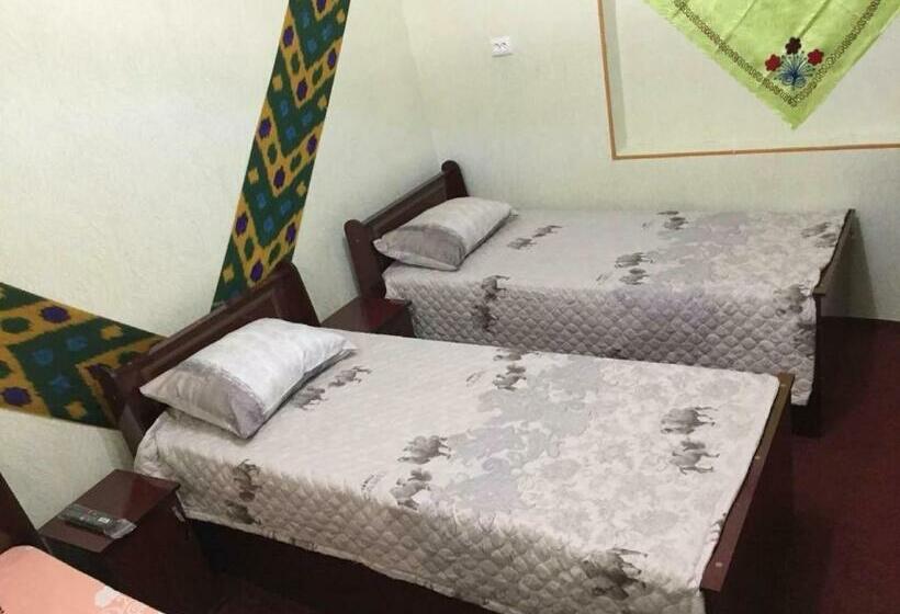 اتاق استاندارد سه نفره, Tohir Ota Guest House