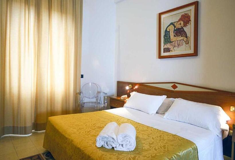 标准间, Albergo Italia