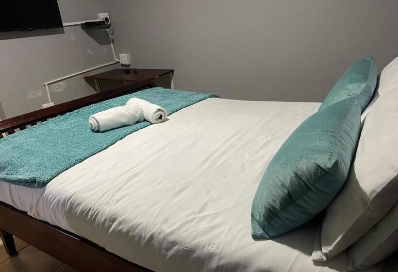 استودیو استاندارد با چشم‌انداز استخر, Horizon Bed And Breakfast