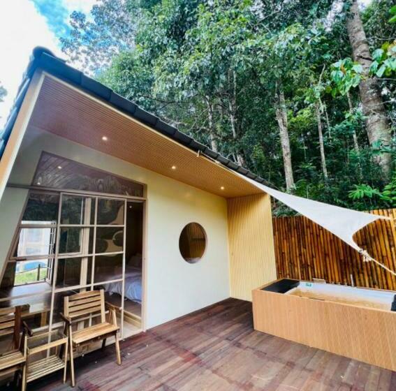 Deluxe Suite King Bed, Kireina Genting Villa