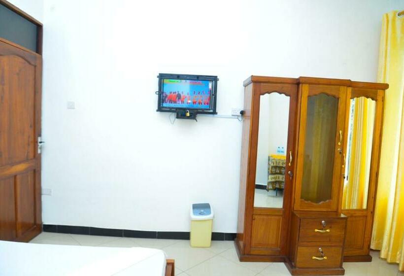 اتاق استاندارد, Flamingo Hotel Kinyerezi