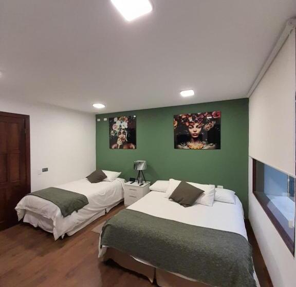 اتاق لوکس سه تخته, 593 Hotel Boutique Baños