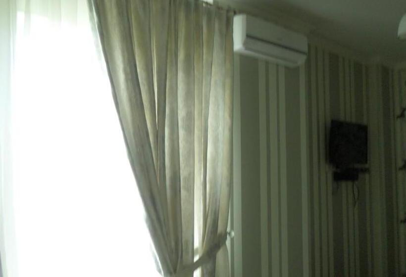 اتاق استاندارد, Royal