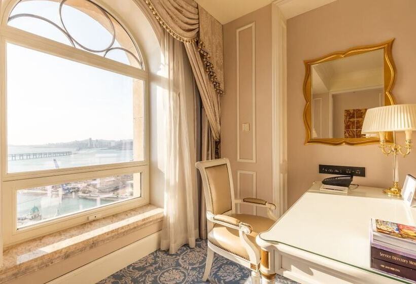 Номер Стандарт Вид на Море, The Castle Hotel, A Luxury Collection Hotel, Dalian