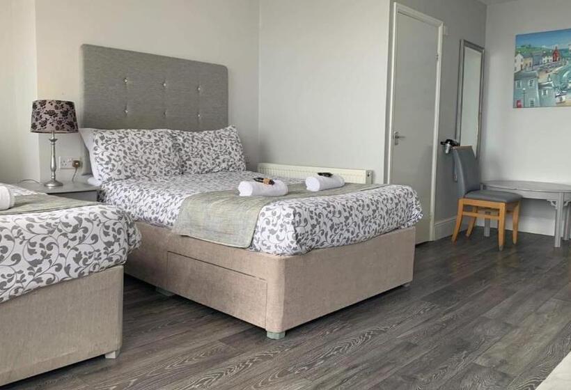 Семейный Номер Вид на Море, The Jubilee Hotel East  With Spa Facilities