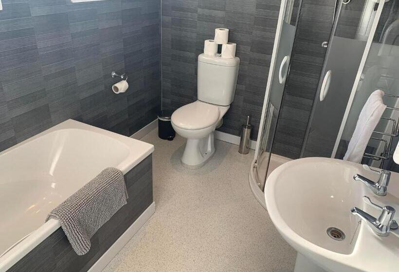 Семейный Номер, The Jubilee Hotel East  With Spa Facilities