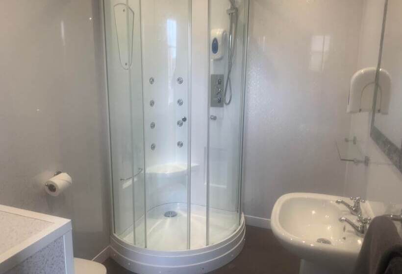 Номер Стандарт, The Jubilee Hotel East  With Spa Facilities