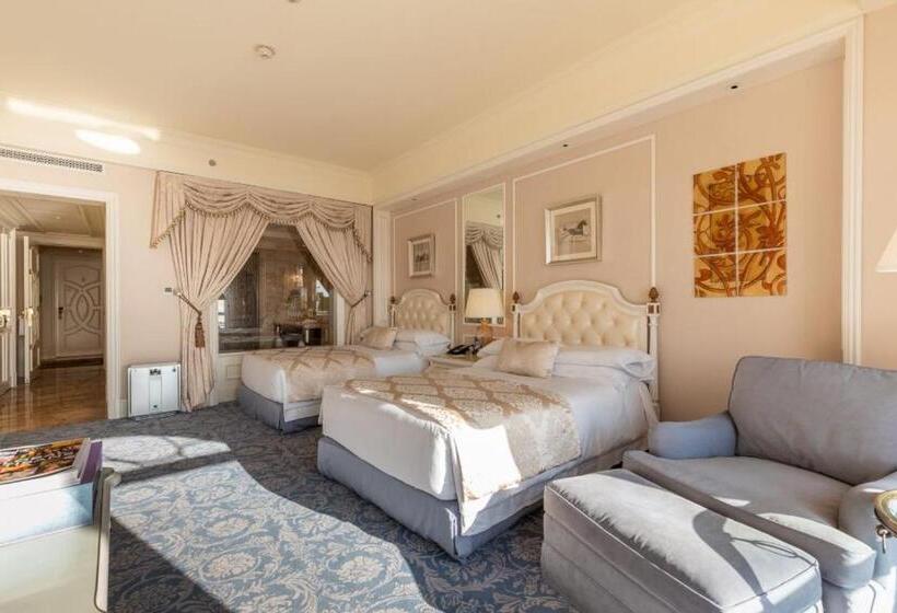 Номер Стандарт Вид на Море, The Castle Hotel, A Luxury Collection Hotel, Dalian